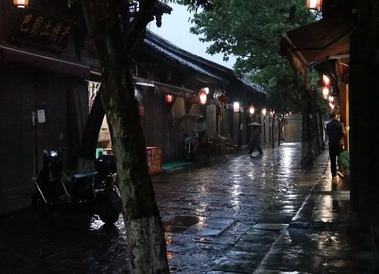 新春灯会“花式”点亮文旅经济